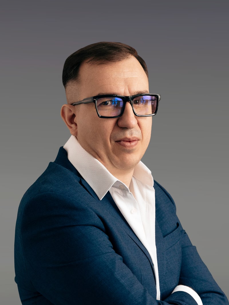 Разуваев Александр Александрович — Старший психолог-консультант